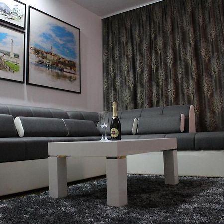 Ramonda - New Belgrade Apartment Екстериор снимка