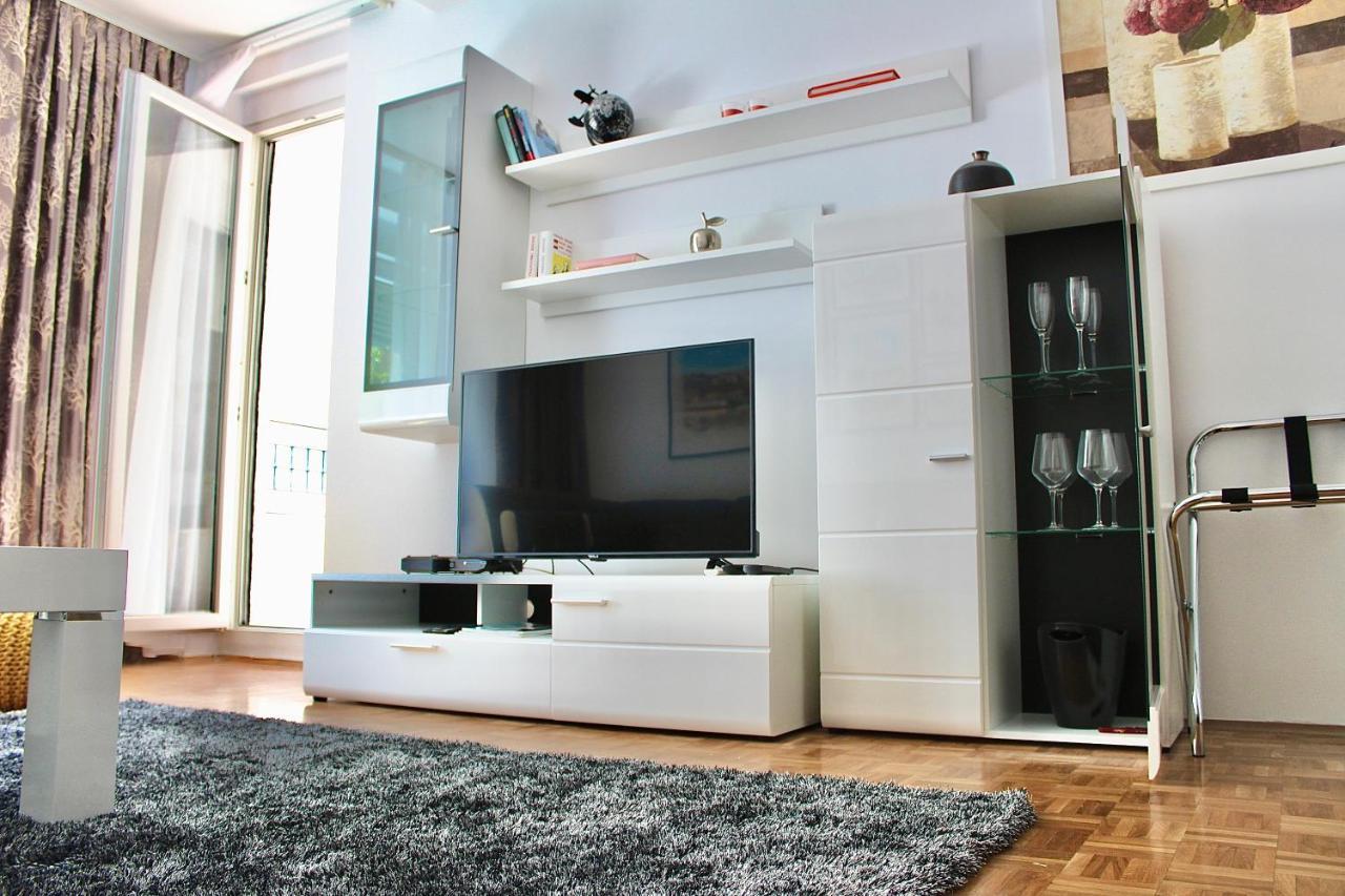 Ramonda - New Belgrade Apartment Екстериор снимка